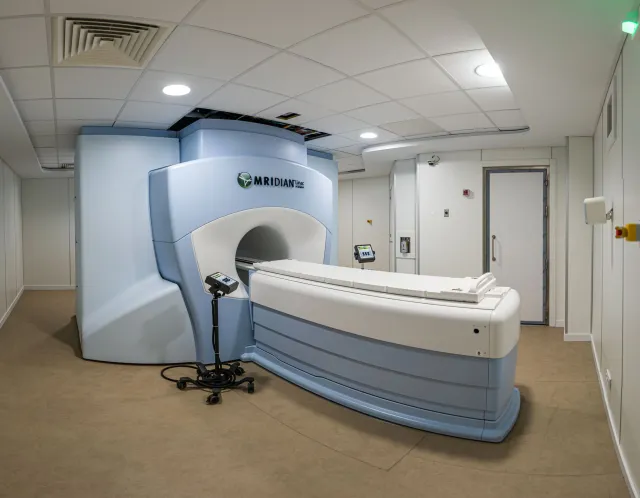 Casos tratados con el primer MRldian® MR Linac de España